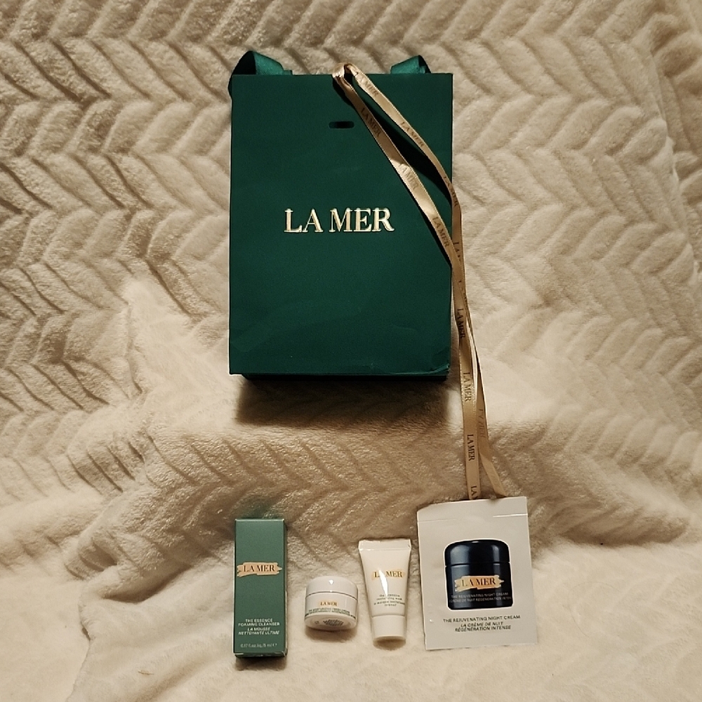 La Mer Skincare Sample / Travel Size Collection With Pouch - Picture 2 of 9